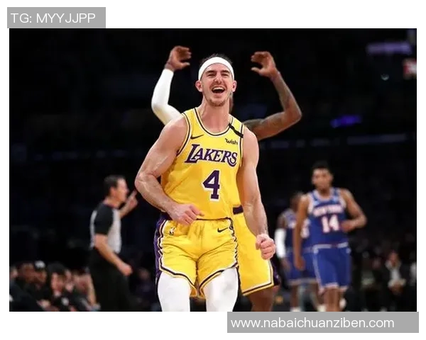 亚历克斯卡鲁索如何在NBA赛场上展现出色的防守与团队精神