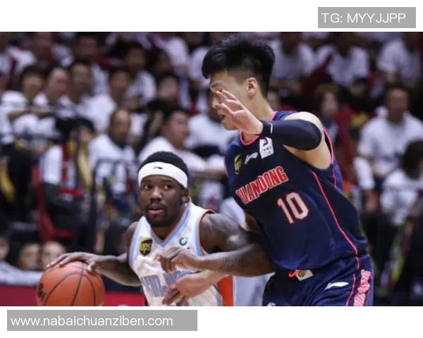 库里三分球总数超越4000成历史第一人再创辉煌成就 库里三分球总数超越4000成历史第一人再创辉煌成就