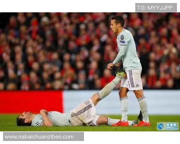 帕莱斯与巴西国际的激烈对决揭示足球战术与团队合作的魅力 帕莱斯与巴西国际的激烈对决揭示足球战术与团队合作的魅力