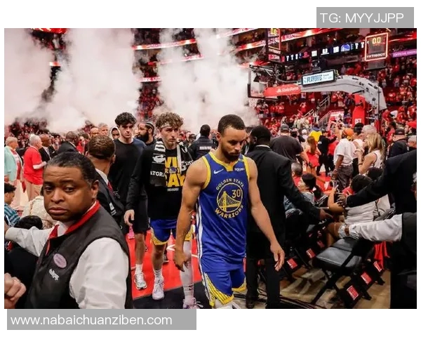 2018年11月16日火箭队与勇士队激战回顾精彩瞬间与赛后分析 2018年11月16日火箭队与勇士队激战回顾精彩瞬间与赛后分析