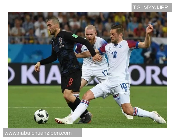 冰岛与意大利足球赛激战正酣球迷期待精彩对决与历史交锋 冰岛与意大利足球赛激战正酣球迷期待精彩对决与历史交锋