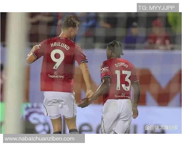 曼联主场迎战伯恩茅斯争夺英超积分榜关键战役