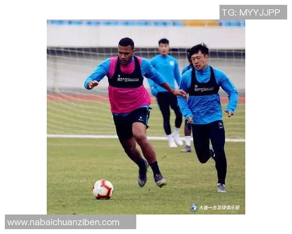 波特兰荆棘与天蓝队的激烈对决揭示了足球战术的精彩与魅力